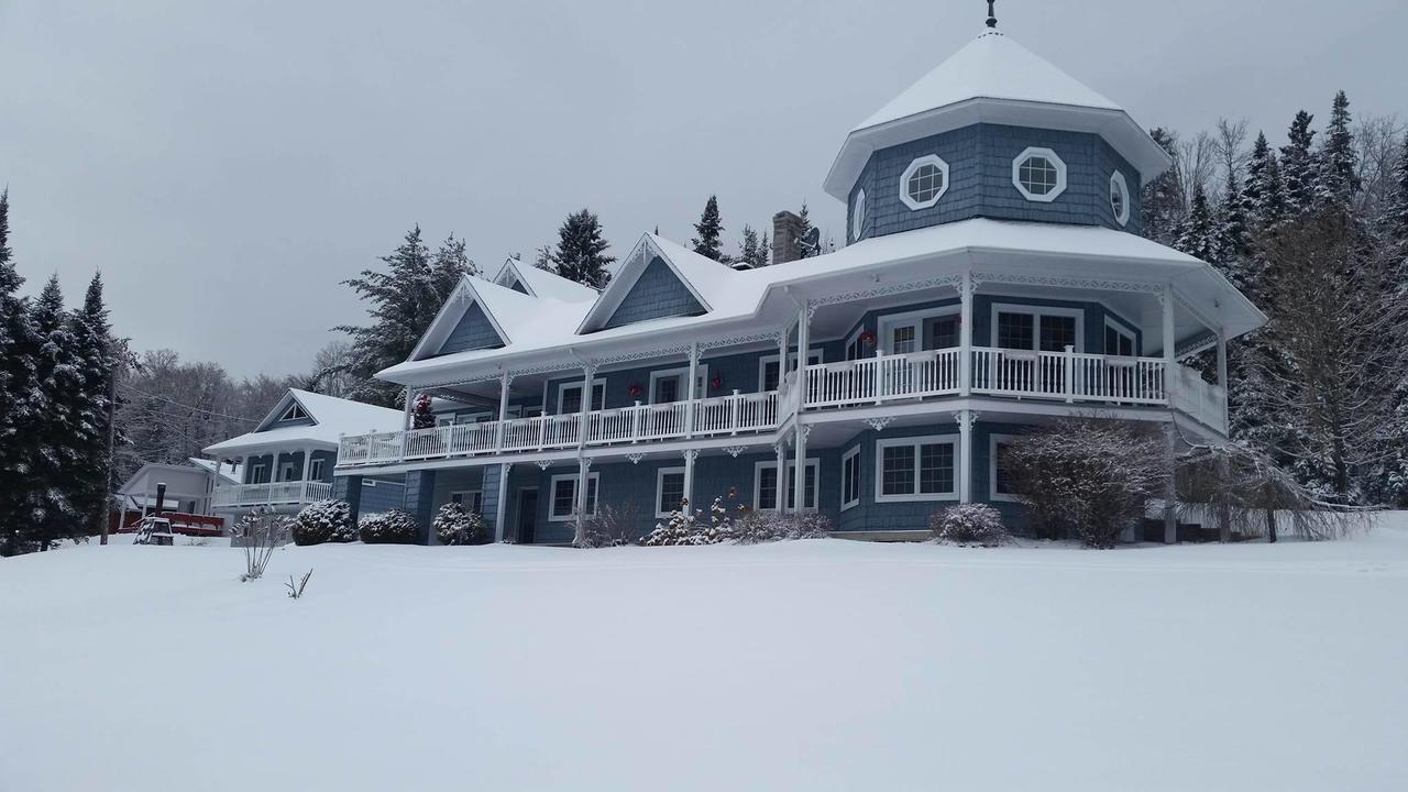 La Maison Bleue Du Lac Wallace โคติคุก ภายนอก รูปภาพ