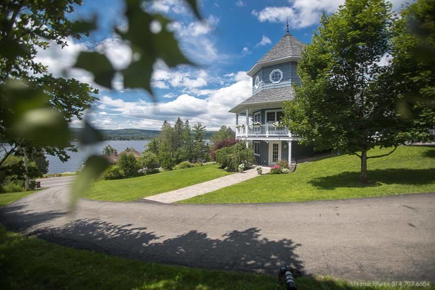 La Maison Bleue Du Lac Wallace โคติคุก ภายนอก รูปภาพ